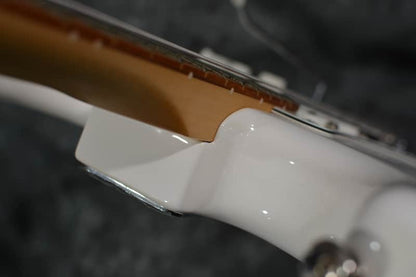 Fender Player Stratocaster HSS 2021 White