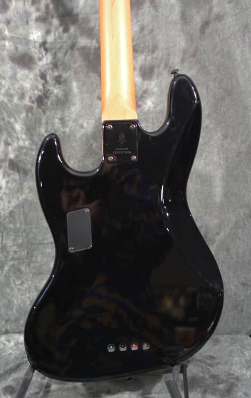 Michael Kelly Custom Collection 4-String Buckeye Burl