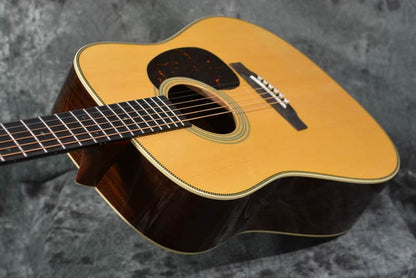 Martin Standard Series HD-28 Dreadnought