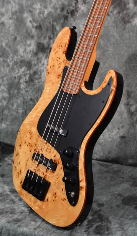 Michael Kelly Custom Collection 4-String Buckeye Burl
