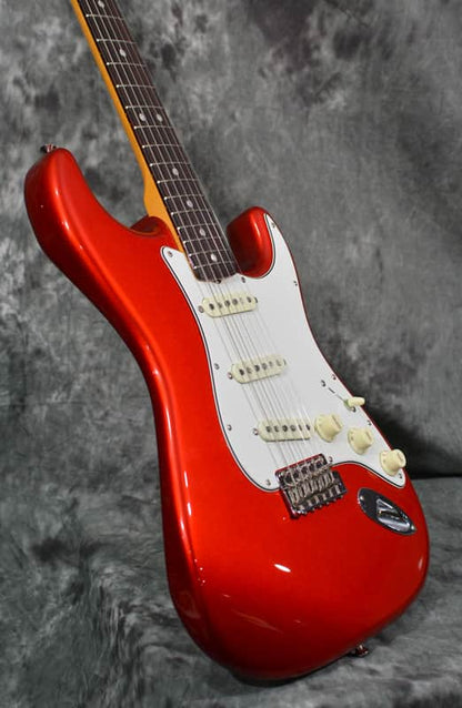 Fender American Vintage II 1965 Stratocaster Candy Apple Red