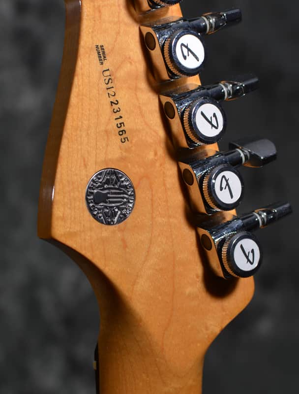 Fender Select 2012 HSS Stratocaster Figured Antique Burst