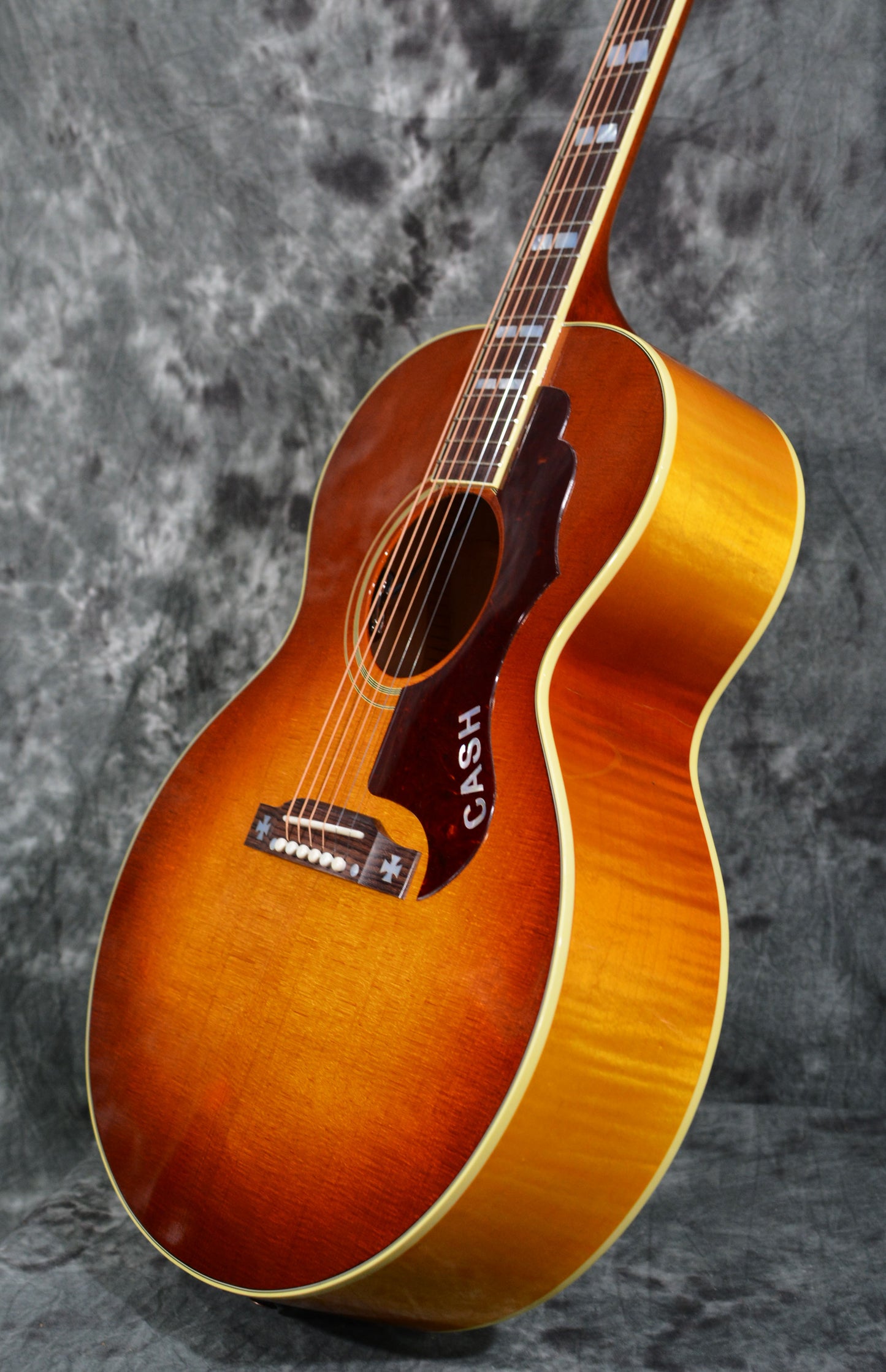 Gibson Custom Shop Rosanne Cash J-185 Heritage Cherry Sunburst