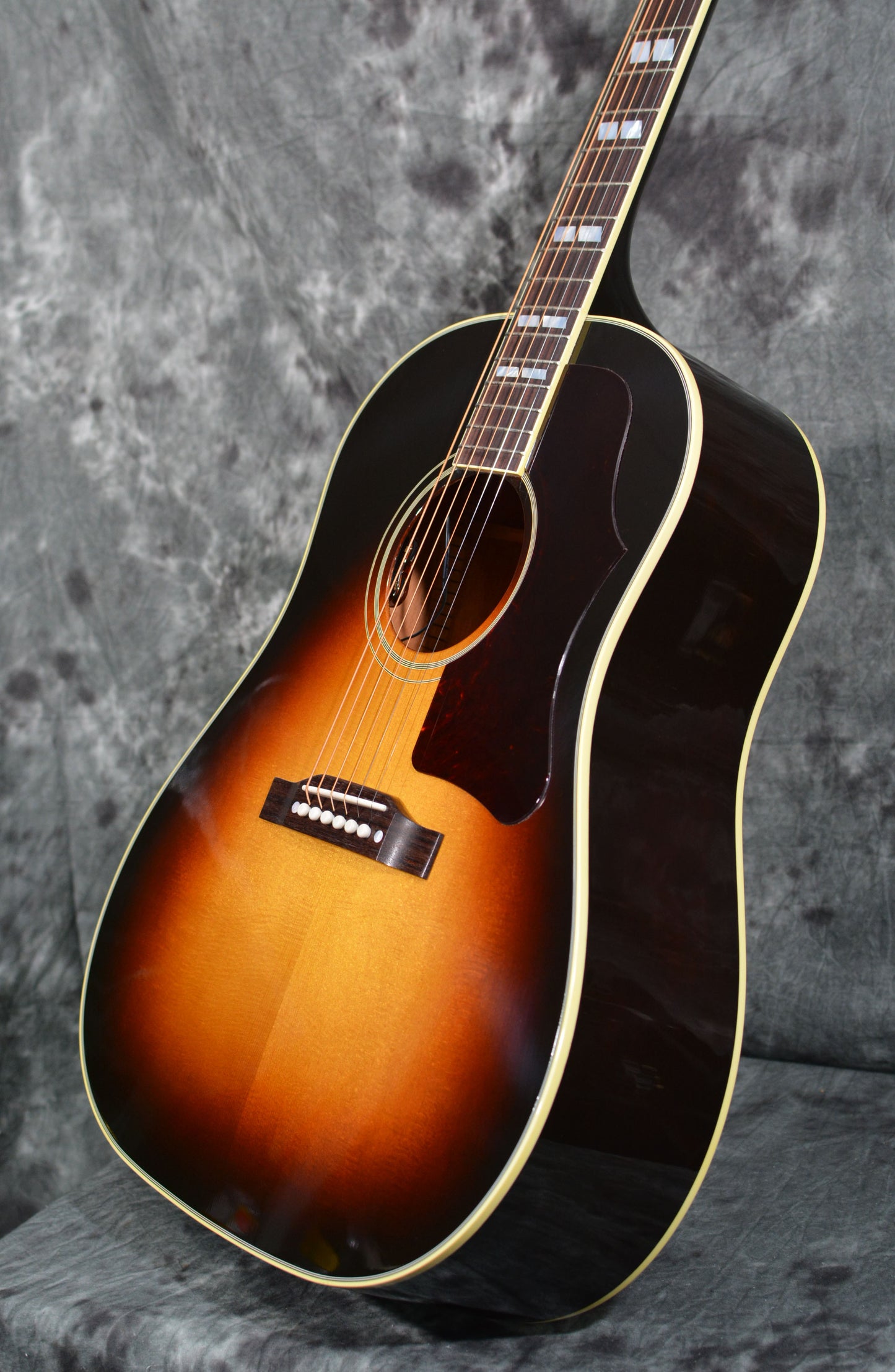 Gibson J-45 Southern Jumbo Original Vintage Sunburst