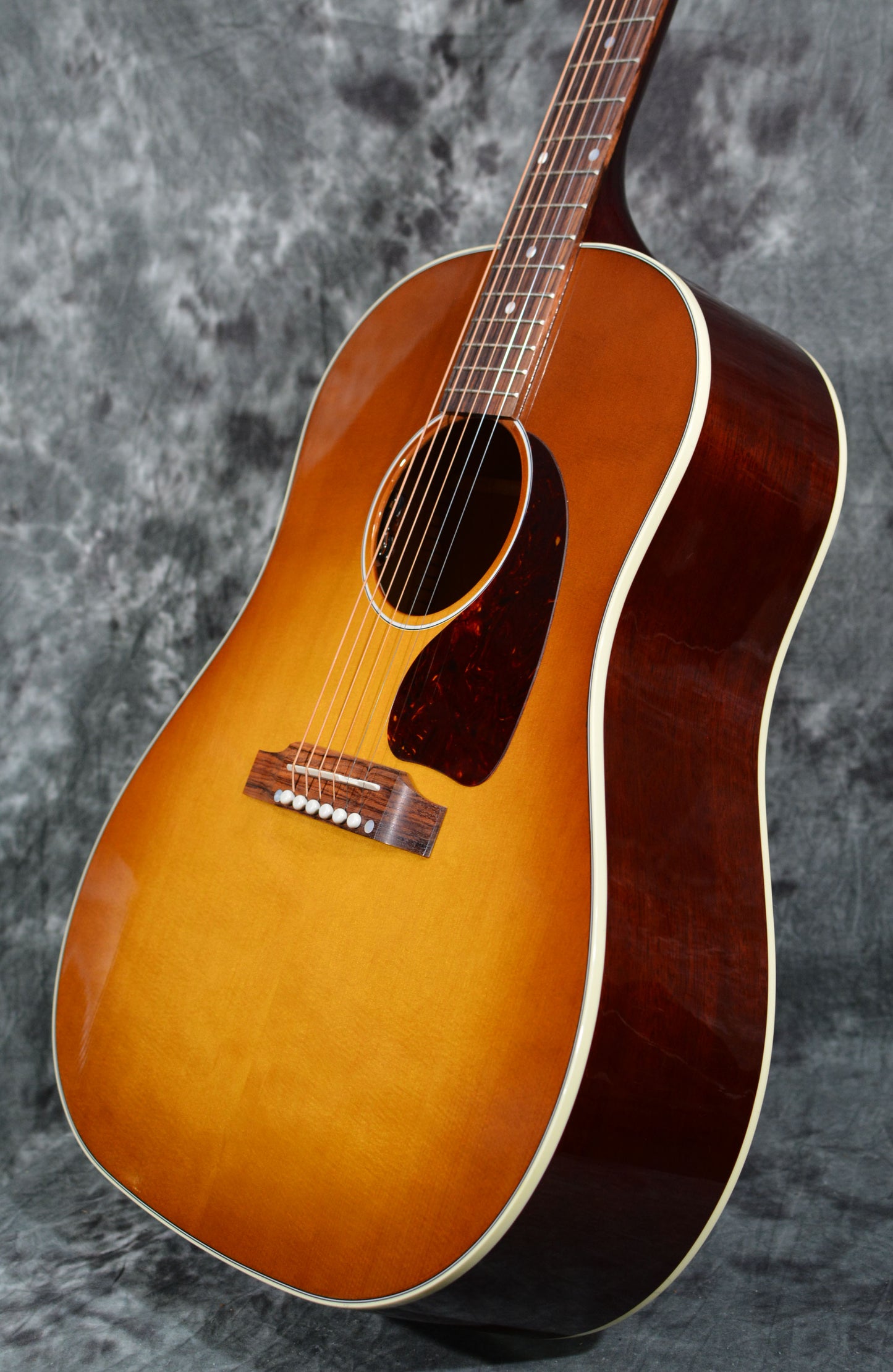 Gibson Limited J-45 Standard Honey Burst