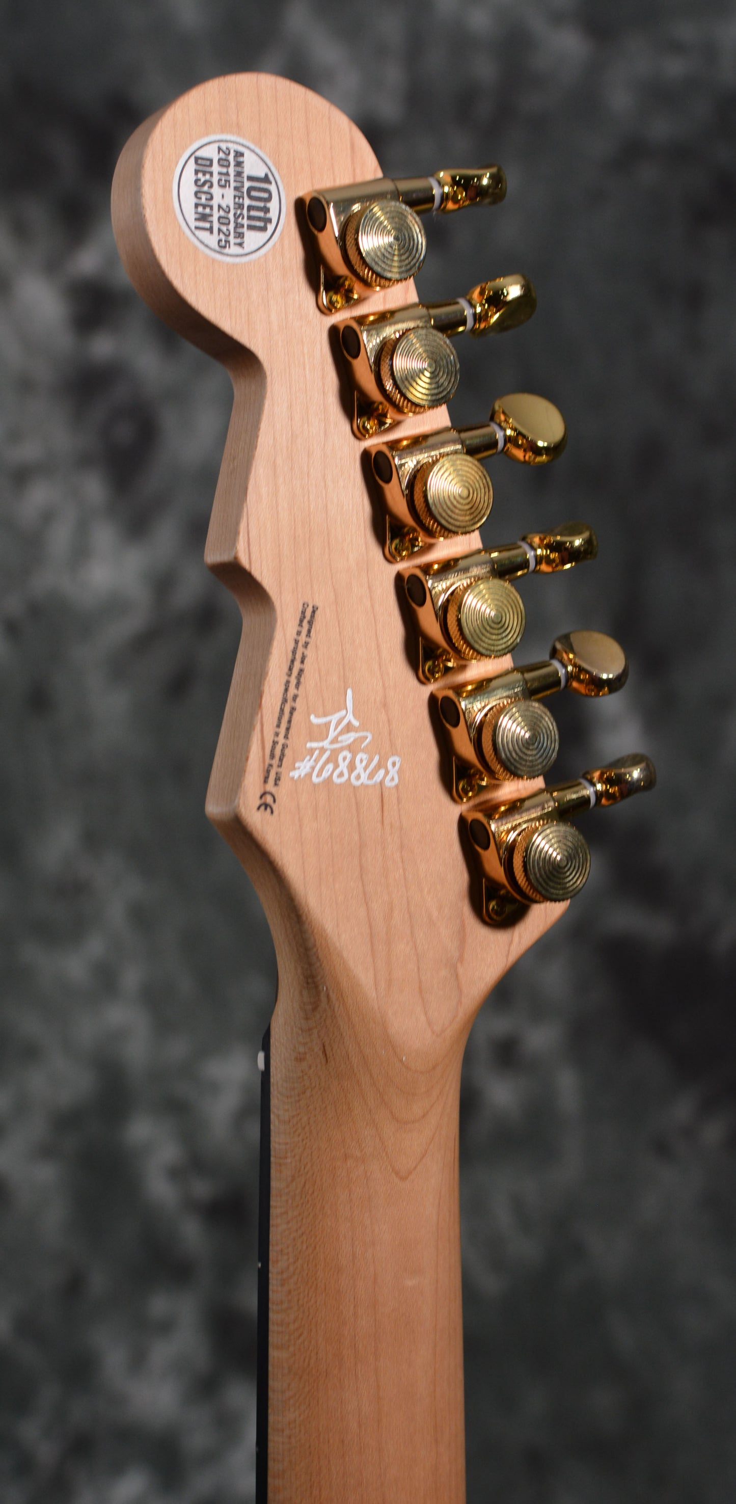 Reverend Descent W Baritone 10TH Anniversary Edition Natural Flame Maple