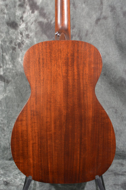 Martin 0-10E Retro Jason Isbell Signature