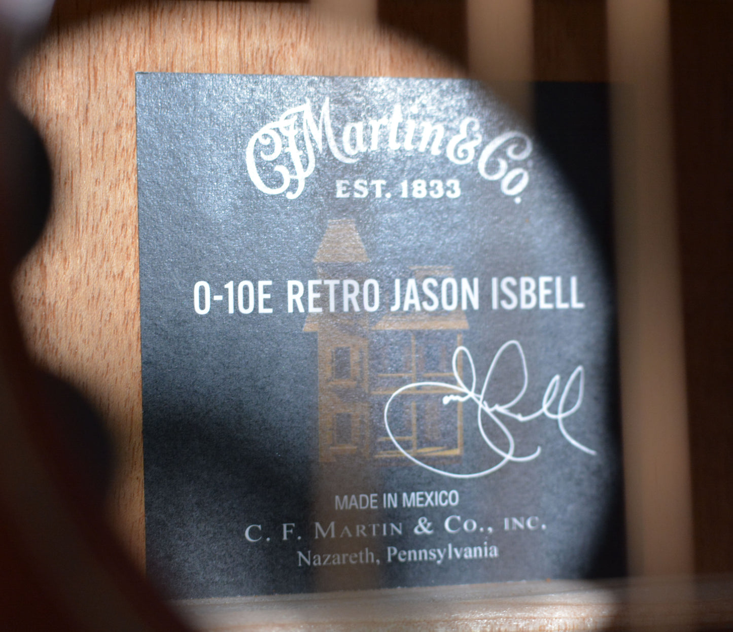 Martin 0-10E Retro Jason Isbell Signature