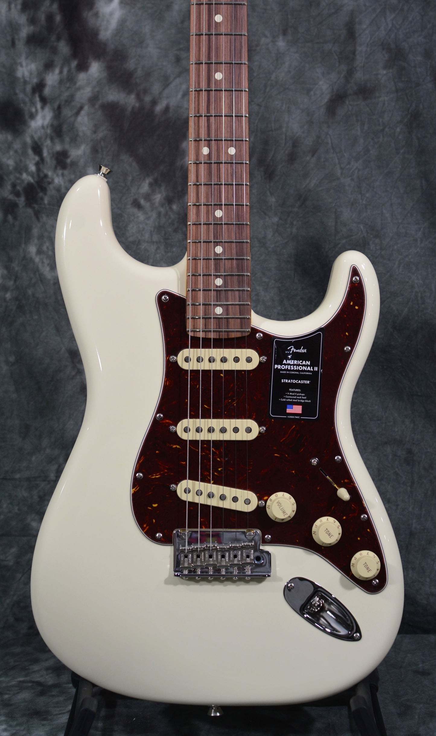 Fender American Professional II Stratocaster Olympic White Rosewood Board
