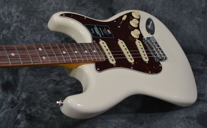 Fender American Professional II Stratocaster Olympic White Rosewood Board