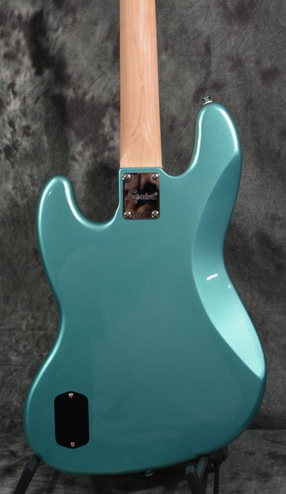 Squier Affinity Series Active Jazz Bass 4-String Mystic Sea Foam
