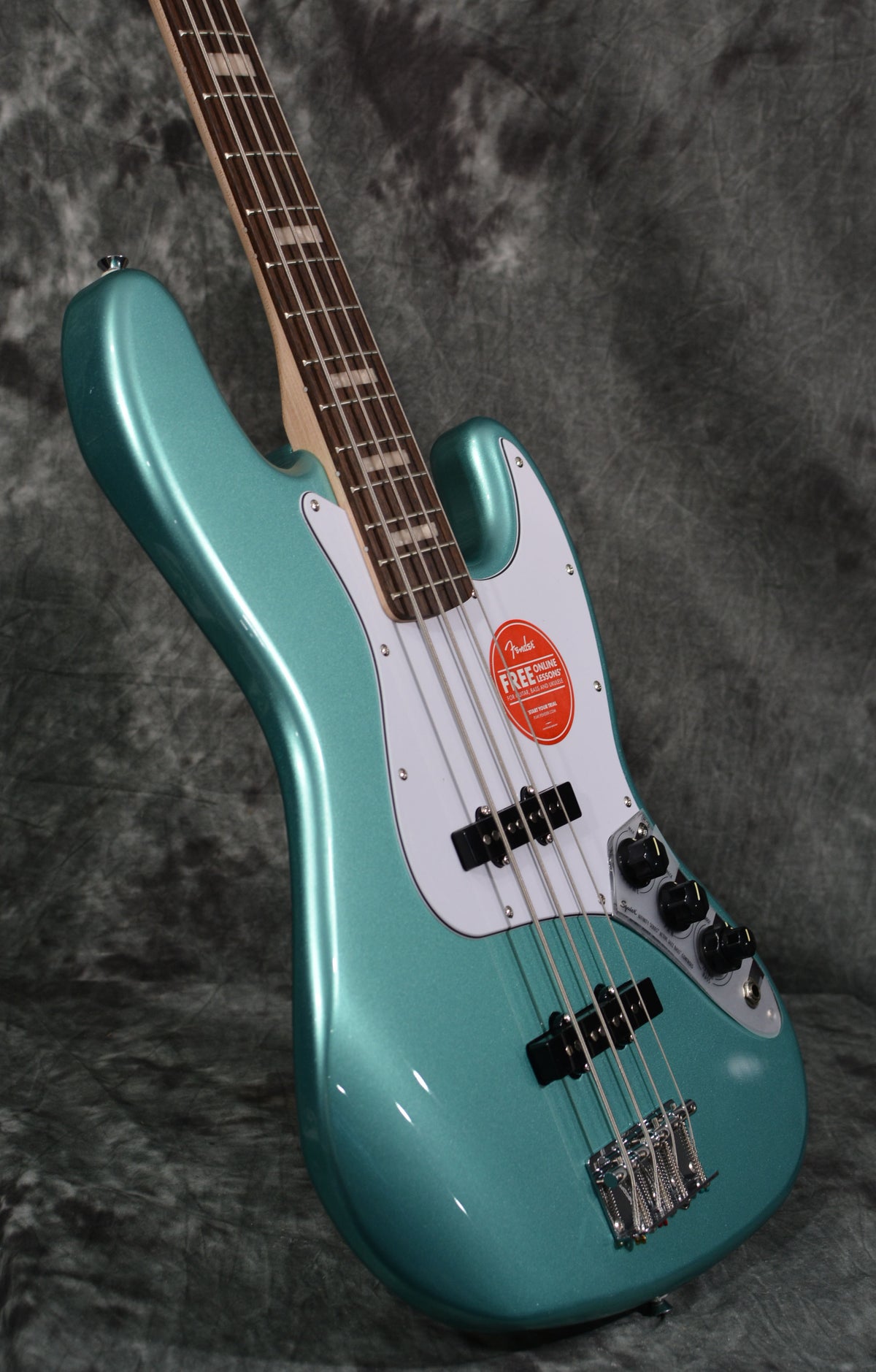 Squier Affinity Series Active Jazz Bass 4-String Mystic Sea Foam