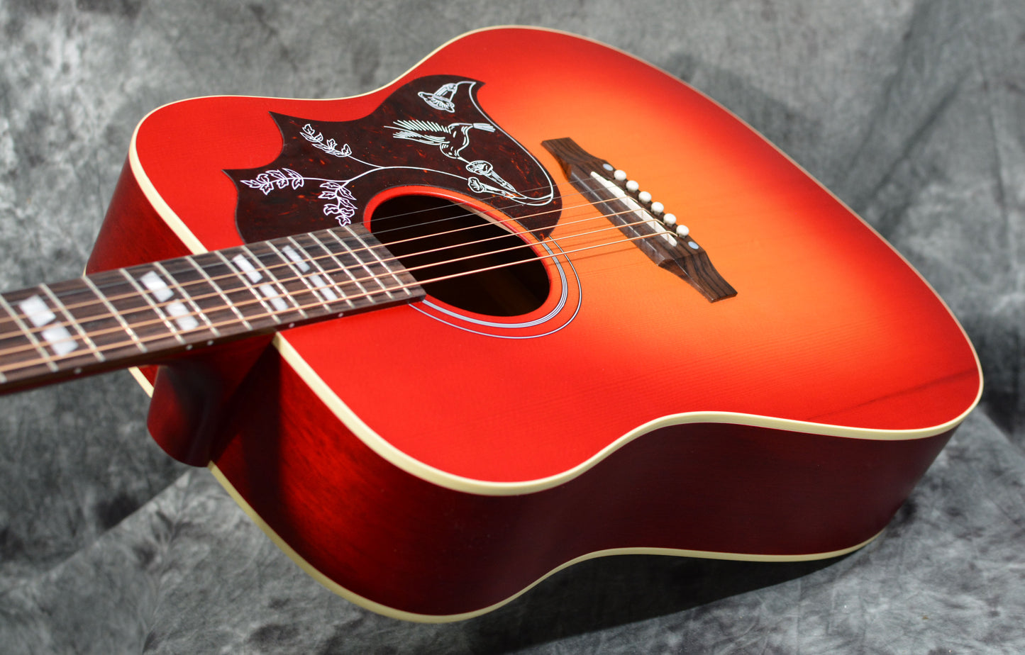 Gibson Hummingbird Special Satin vintage Cherry Sunburst