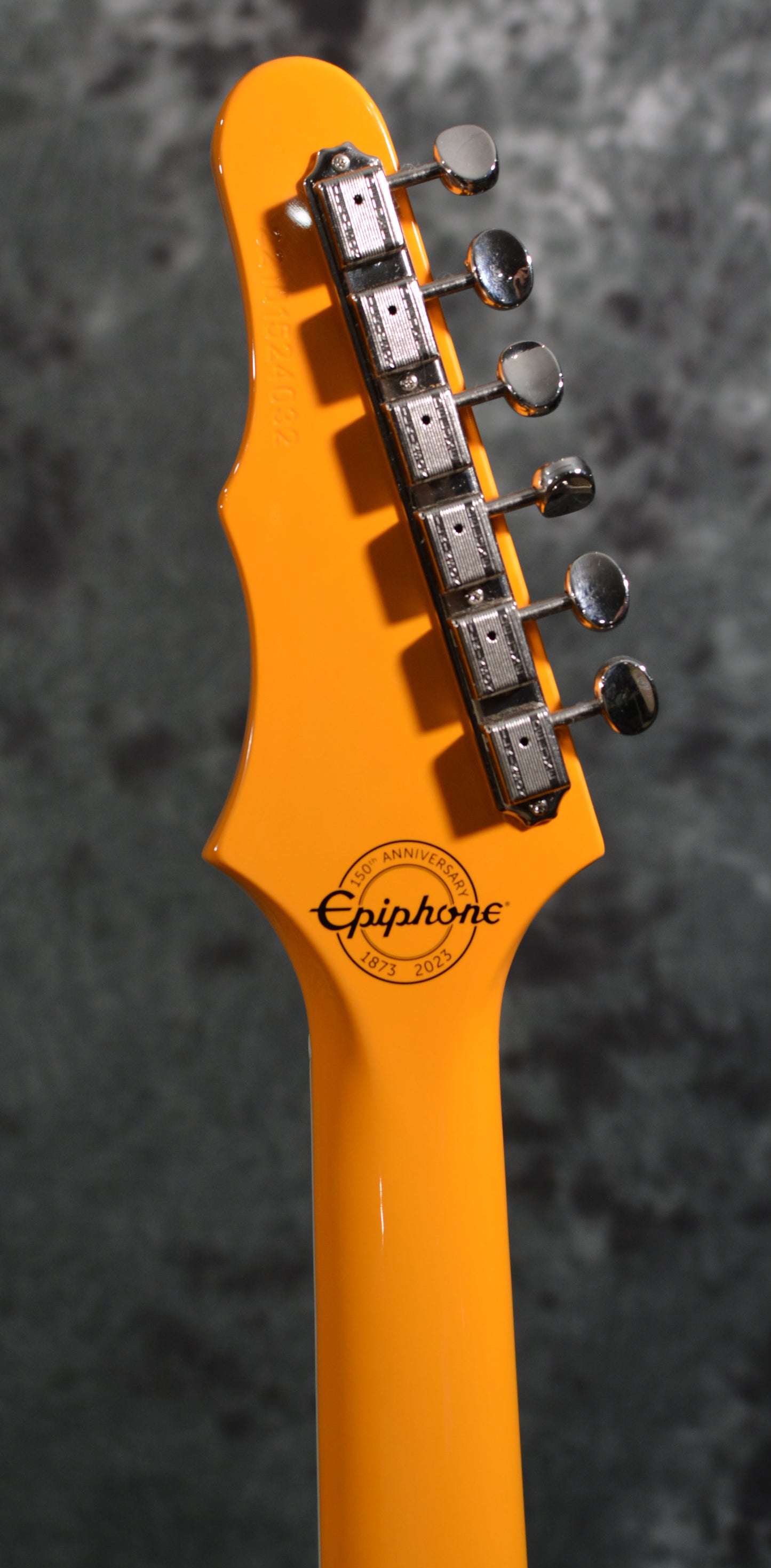 Epiphone NOS 150th Anniversary Crestwood Custom California Coral