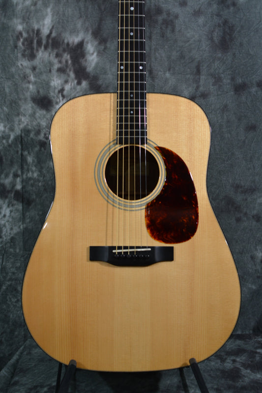 Eastman E10d Mahogany & Spruce Dreadnought Acoustic