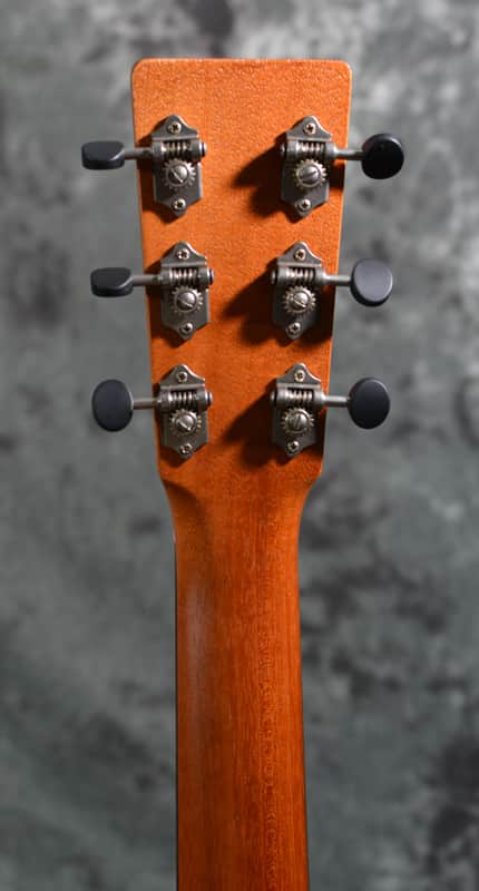 Martin 17 Series 000-17 Whiskey Sunset Auditorium Body