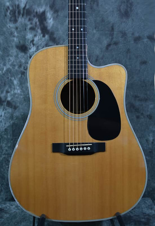Martin DC-28e Acoustic Electric Cutaway D-28 Dreadnought Centennial 2016