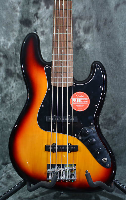 Squier Affinity Series jazz Bass V 3-Tone Sunburst