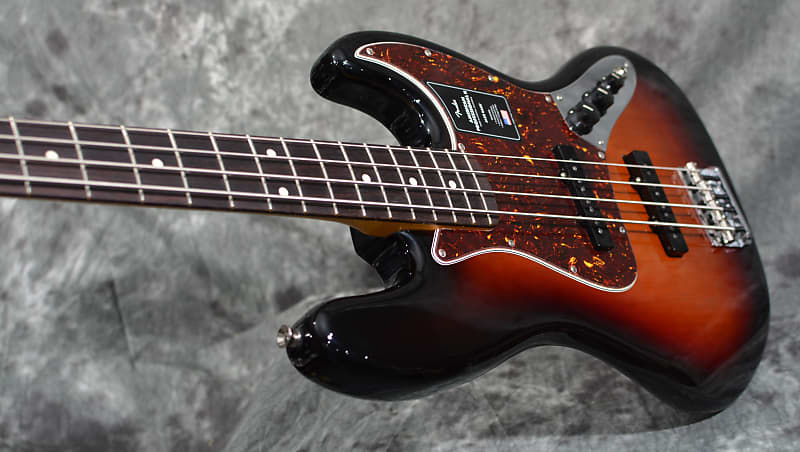 Fender American Professional II Jazz Bass 3-Color Sunburst