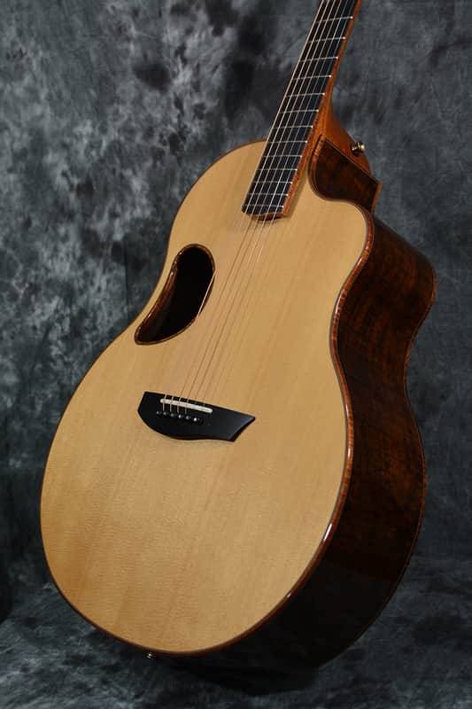 McPherson MG 4.5 Acoustic Electric Heavily Figured Walnut Back & sides w Spruce top 2010
