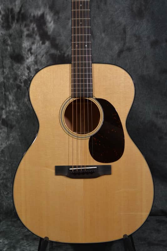 Martin Standard Series 000-18 Mahogany Auditorium Body