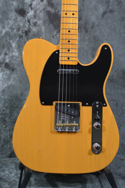 Fender American Vintage II 51 Telecaster Reissue 2024 Butterscotch Blackguard w Tweed Case