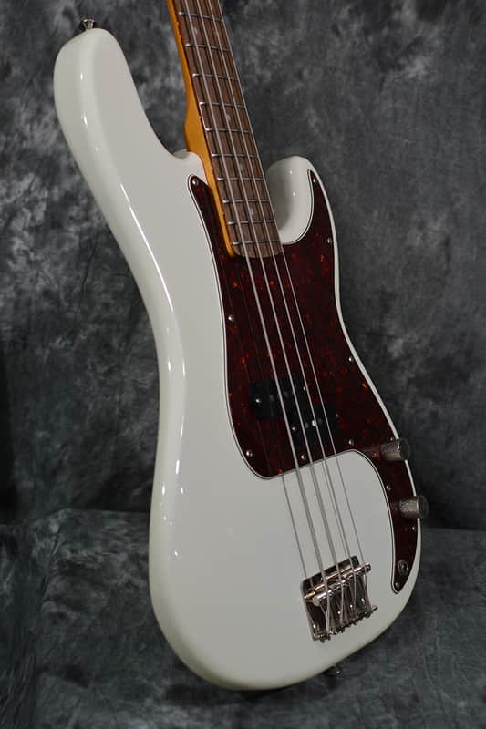 Squier Classic Vibe 60's Precision Bass Classic White Tortoise Guard