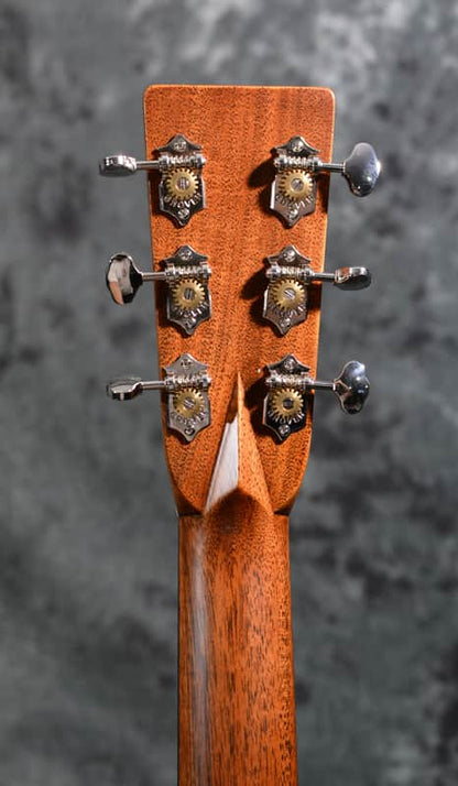 Martin Standard Series 000-28 Auditorium Body