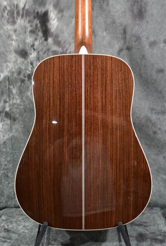 Martin Standard Series HD-28 Dreadnought