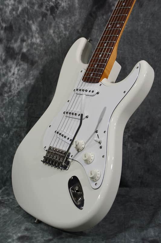 Squier Waynes World Limited Edition Fender Japan Stratocaster Vintage 1992 Olympic White