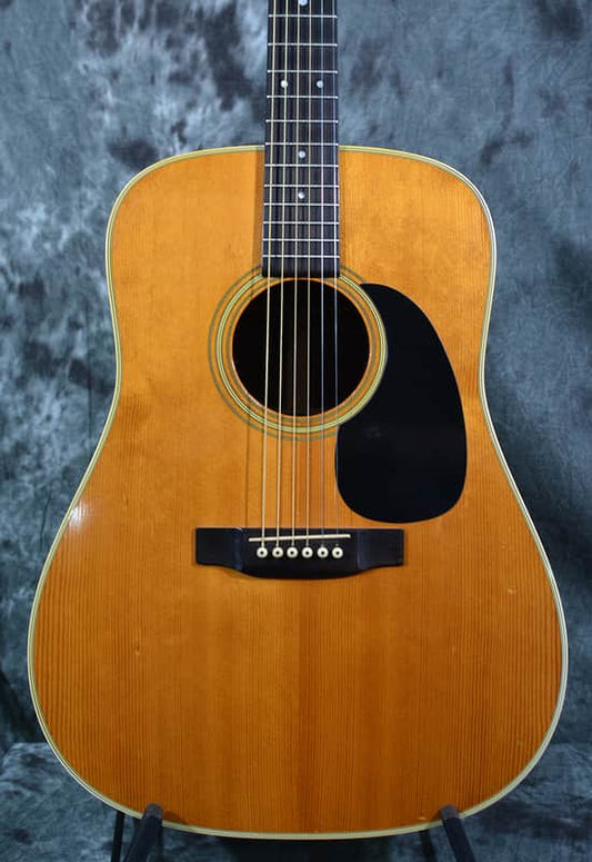Martin D-28 Vintage 1988 Natural Gloss w Original Deluxe Hardshell Case
