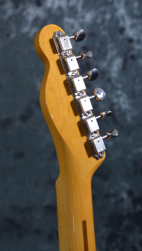 Fender American Vintage II 51 Telecaster Reissue 2024 Butterscotch Blackguard w Tweed Case
