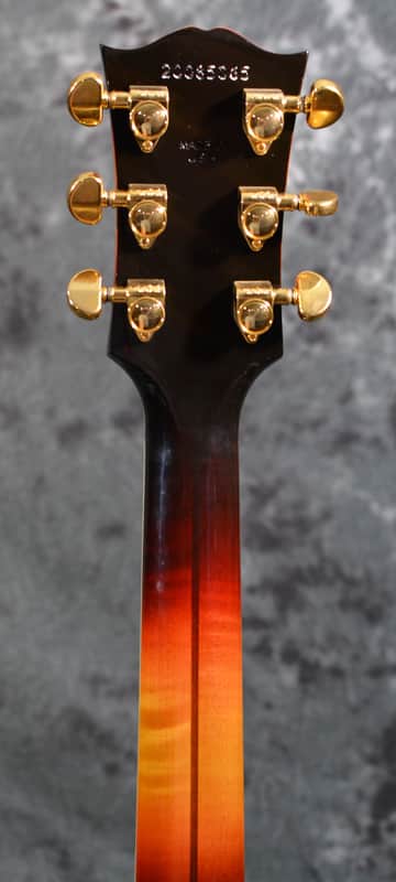 Gibson SJ-200 Standard Tri-Burst Jumbo