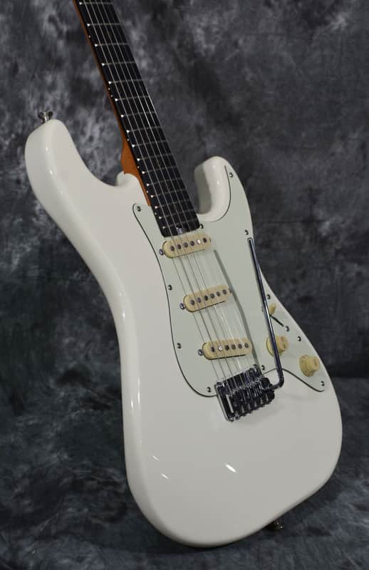 Schecter Nick Johnston Traditional SSS Atomic Snow Diamond Series