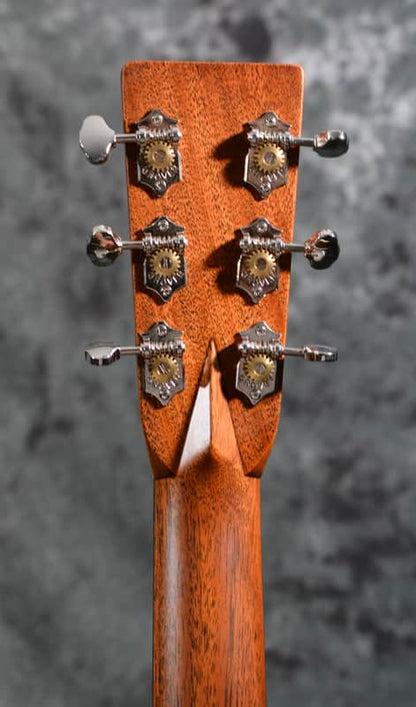 Martin Standard Series HD-28 Dreadnought