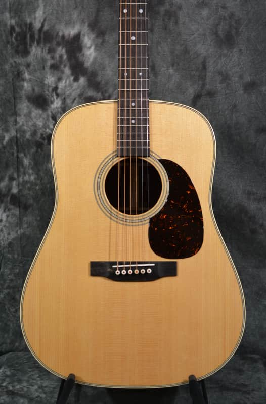 Martin Standard Series D-28 Satin Dreadnought
