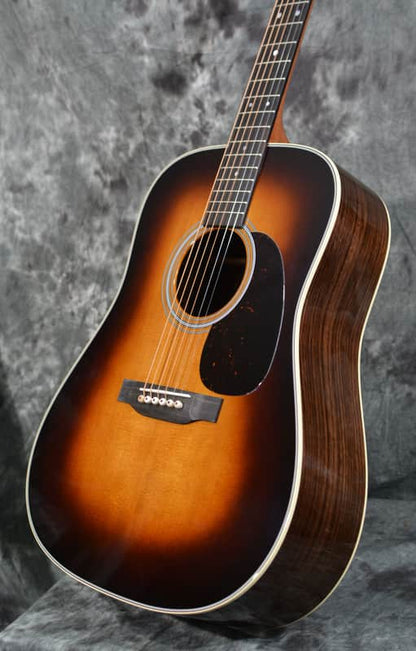 Martin D-28 1935 Sunburst Dreadnought