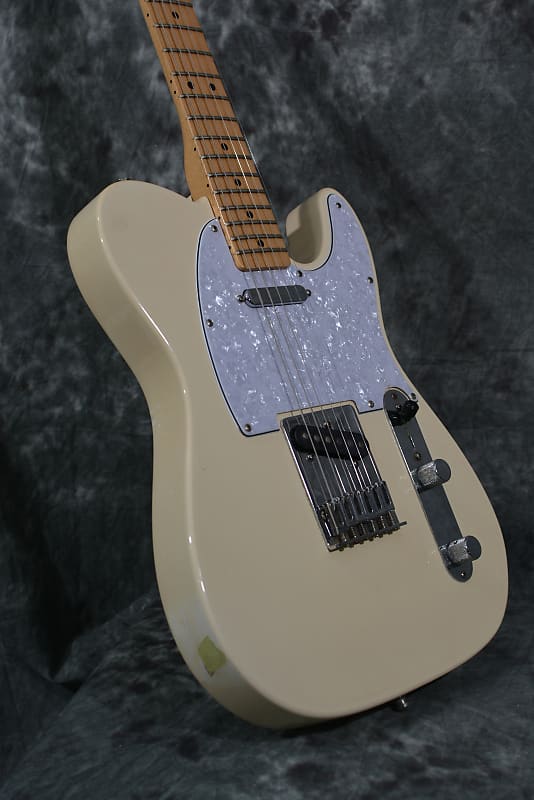 Fender Standard Telecaster 2006 Aged White w Deluxe Gigbag