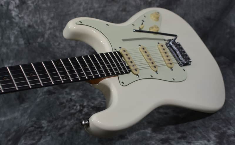 Schecter Nick Johnston Traditional SSS Atomic Snow Diamond Series