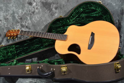 McPherson MG 4.5 Acoustic Electric Heavily Figured Walnut Back & sides w Spruce top 2010