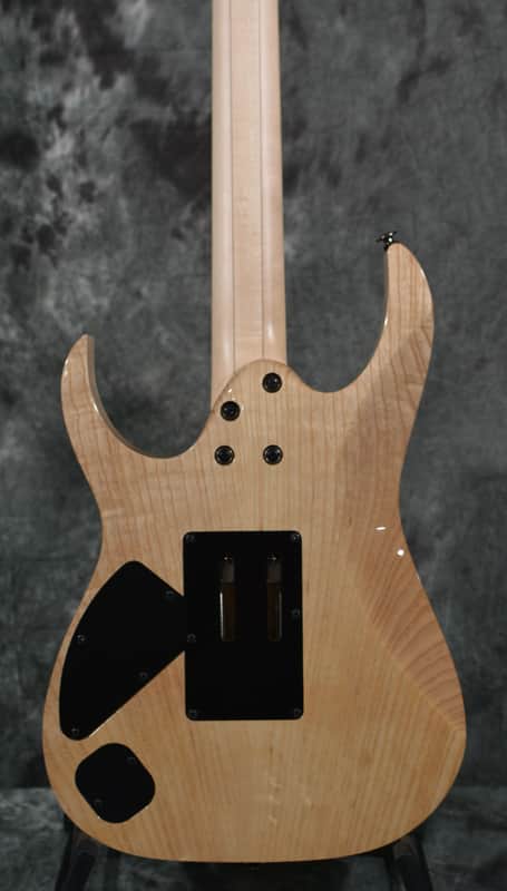 Ibanez RG652AHM Prestige MIJ Antique White Blonde