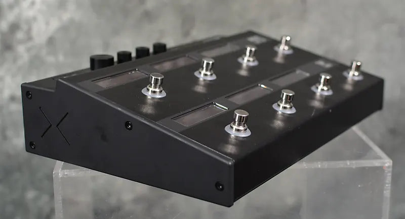 Line 6 HX Effects Multi-Effects Processor w/ Power Supply