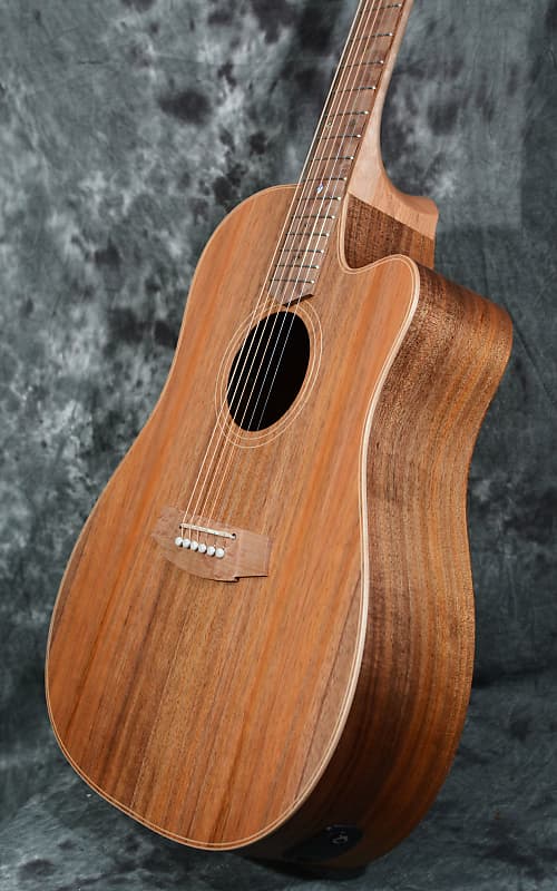 Cole Clark Fat Lady Style 2 Tasmanian Blackwood