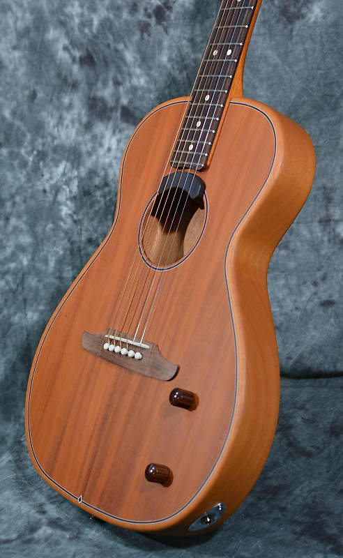 Fender Highway Series Parlor All-Mahogany