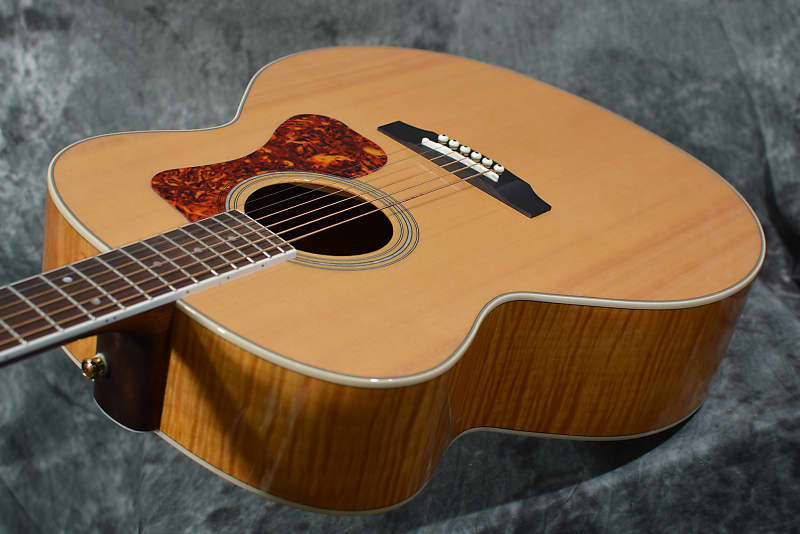 Guild F250e Jumbo Monster Flamed Maple Acoustic Electric w Deluxe Hardshell Case