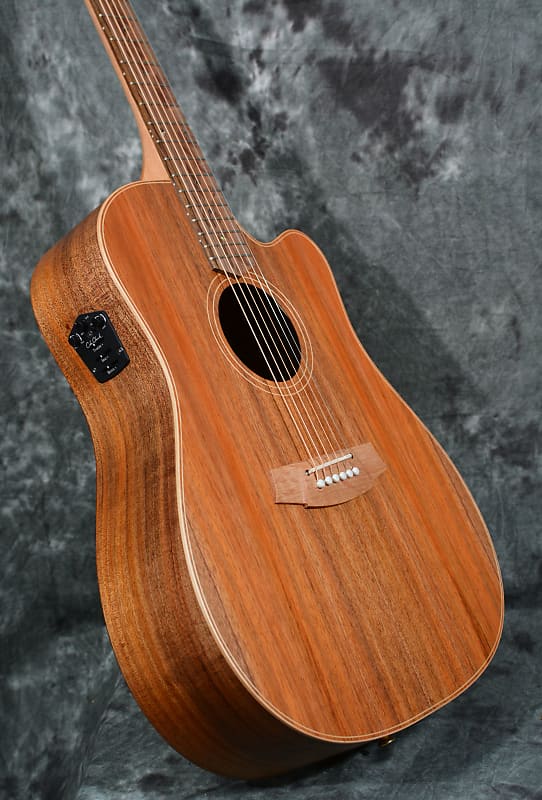 Cole Clark Fat Lady Style 2 Tasmanian Blackwood