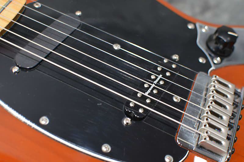 Fender Player Mustang 2019 Walnut Gloss Exclusive CME w Upgraded Seymour Duncan Lil 59