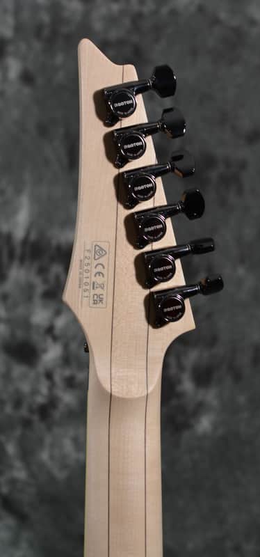 Ibanez RG652AHM Prestige MIJ Antique White Blonde