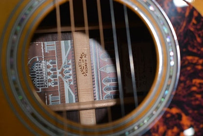 Martin Grand Ole Opry 75th Anniversary 1 of 650 Commemorative HD-28 2000 w Case