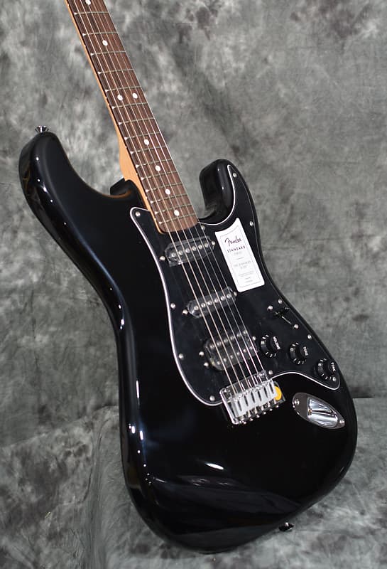Fender Standard Series Stratocaster Black